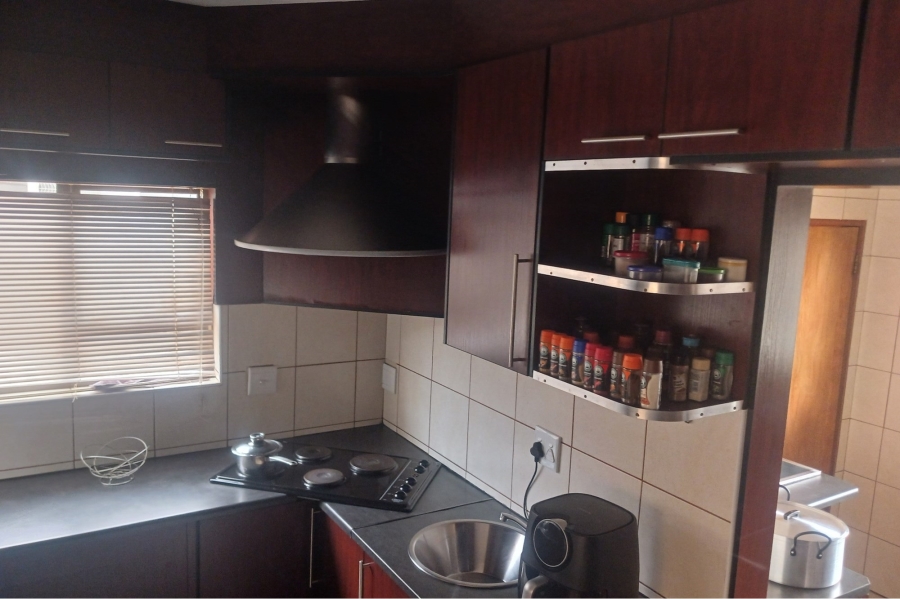 4 Bedroom Property for Sale in Hillcrest Northern Cape
